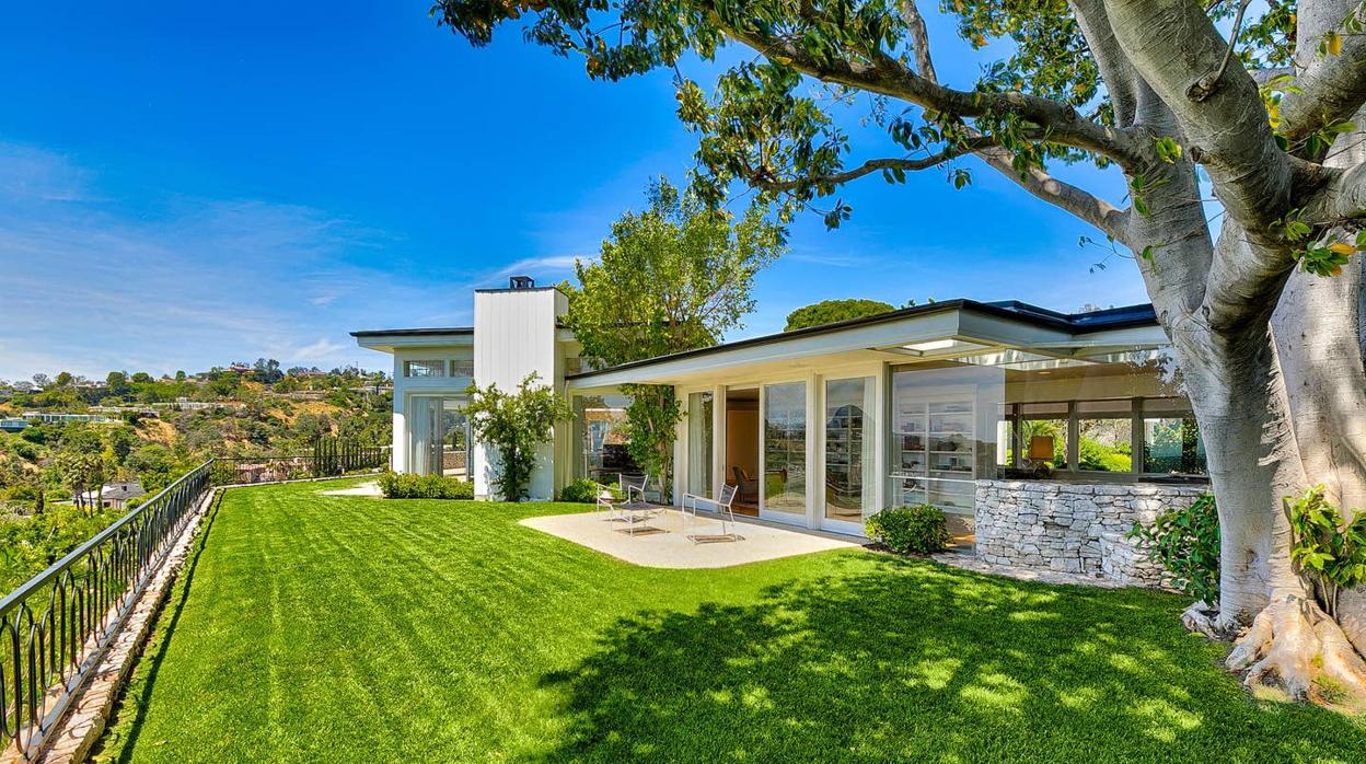 La casa en la que vivió Elvis Presley situada en Beverly Hills