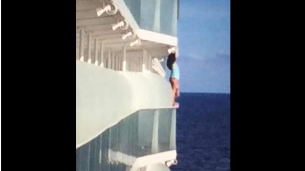 La «locura» de una mujer que fue expulsada de un crucero por arriesgar su vida