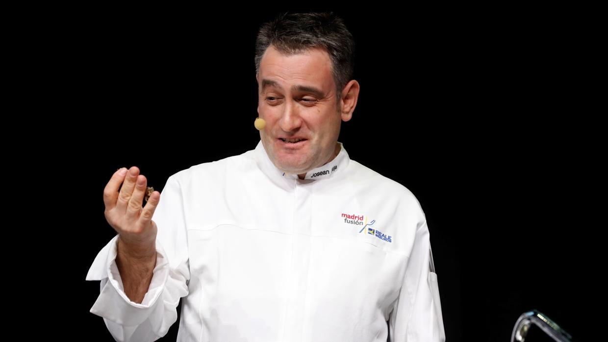 l chef Josean Alija presenta el acto 'Comer el tiempo' durante la XVIII edición de la cumbre gastronómica internacional Madrid Fusión