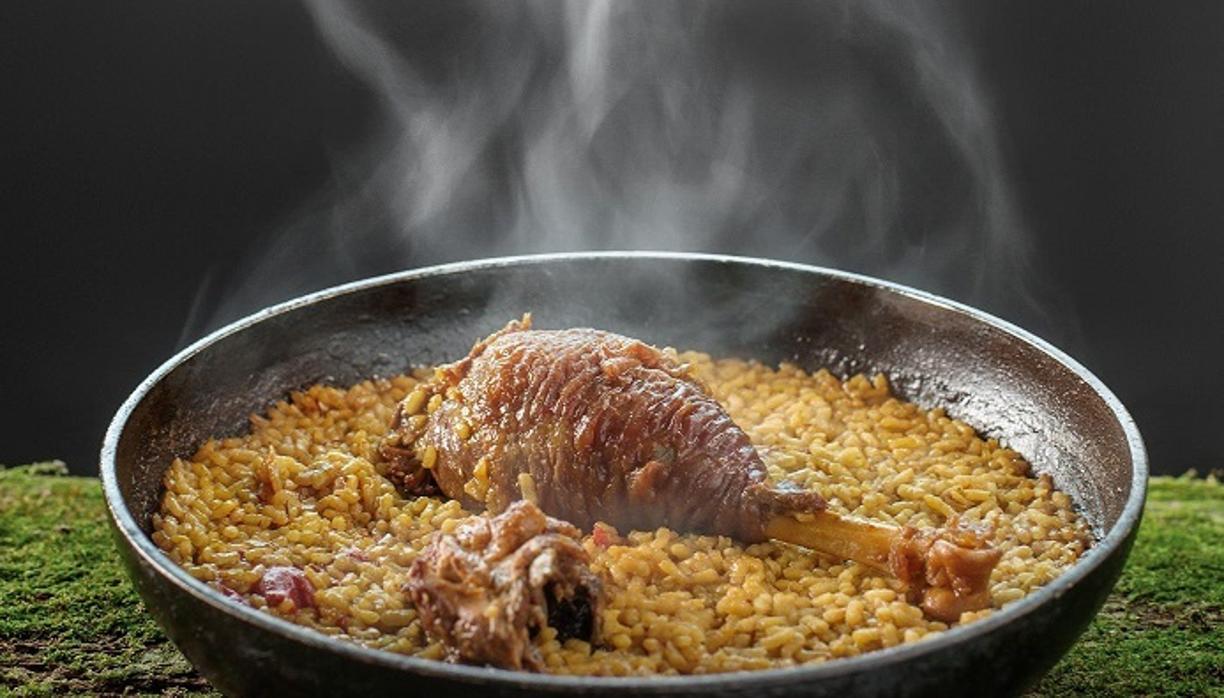 Arroz con pitu, pollo que crece en libertad, de Casa Marcial