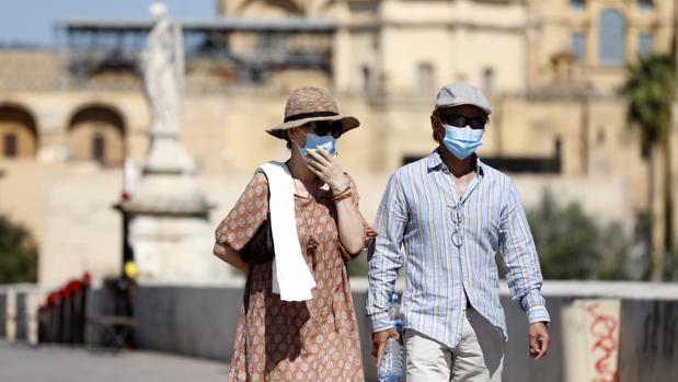 Viajes solo de ida, sin salir del país y reservados con menos de un mes: así viaja la gente ahora