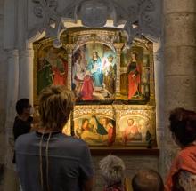 Retablo flamenco en el interior del templo