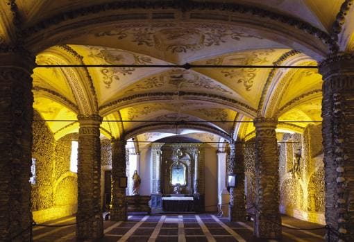 Las capillas de los huesos de Portugal, una escapada diferente para Todos  los Santos