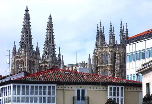 Ocho miradores «desconocidos» para contemplar la catedral de Burgos