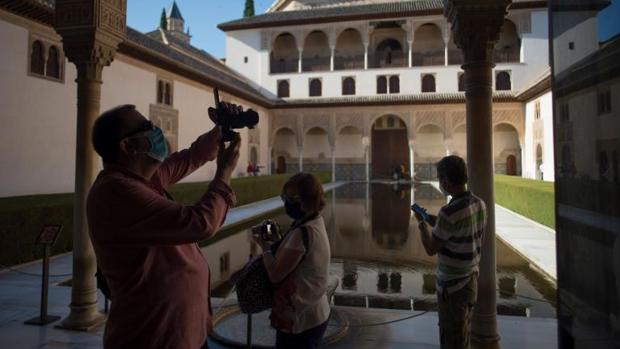 De Elcano a la Alhambra: pistas para vivir una Navidad de museo en Andalucía
