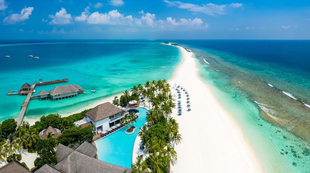Seaside Finolhu, en Maldivas, un hotel inaugirado en 2016, con 125 villas frente a la playa y sobre el agua