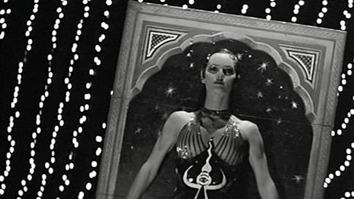 Vanessa Paradis, en «La chica del puente»