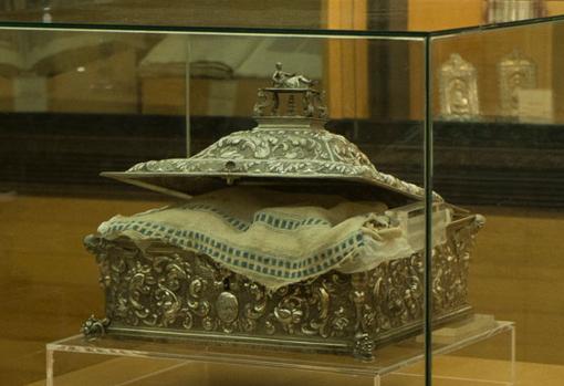 El sudario de Cristo y otras cuatro reliquias de la Semana Santa que custodia España