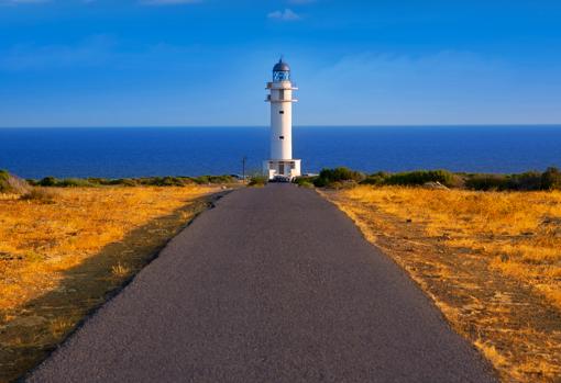 El faro de Cap de Barbaria, un símbolo reconocible al sur de Formentera