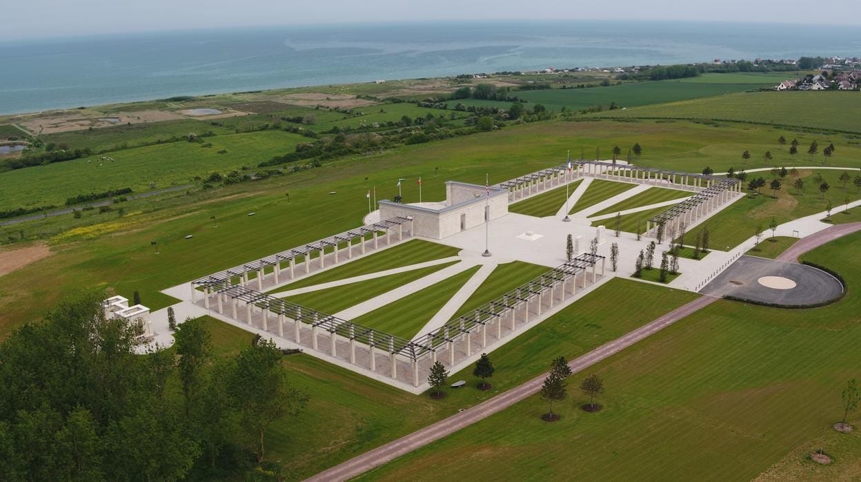 Un nuevo monumento en Normandía dedicado a las víctimas bajo mando británico en el Desembarco