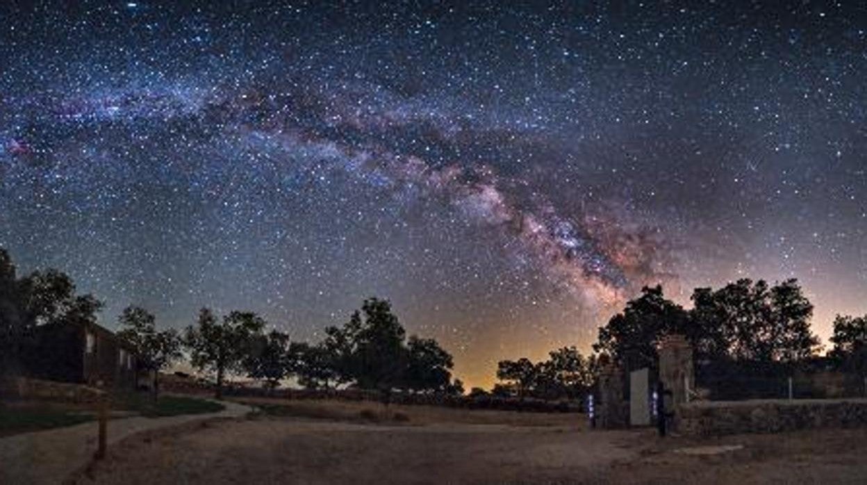 Cielo estrellado en la sierra