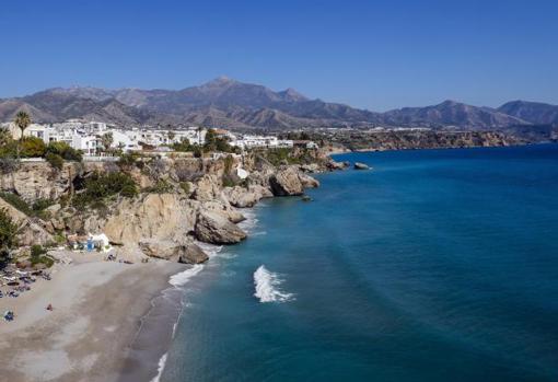 Una de las playas de la localidad malagueña de Nerja