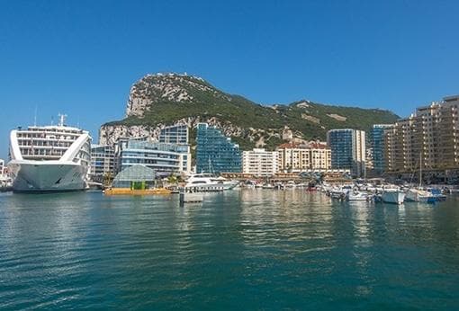 Imagen del puerto deportivo de Ocean Village, en Gibraltar