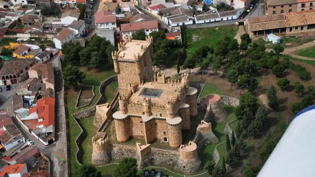 Cinco espectaculares castillos de cine que puedes visitar en Castilla-La Mancha