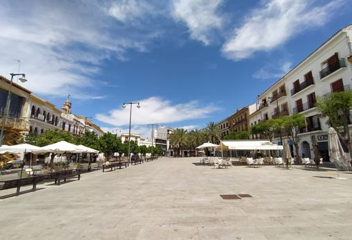 La plaza del Altozano es el espacio más emblemático del centro de Utrera