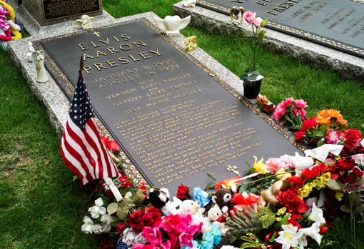 Imagen de la tumba de Elvis Presley