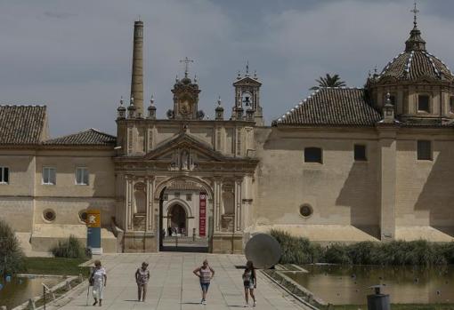 El CAAC se ubica en el Monasterio de la Cartuja de Santa María de las Cuevas