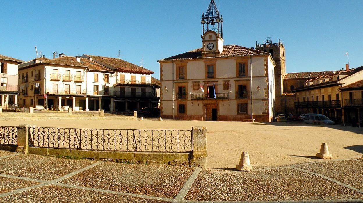 Plaza Mayor de Riaza, Segovia