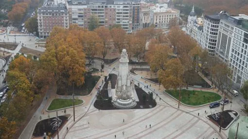 Imagen de la renovada Plaza de España