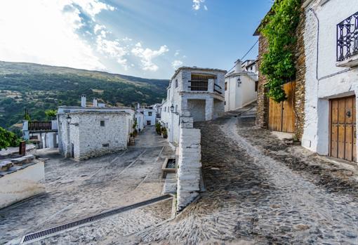 La ruta por la Alpujarra granadina es una de las más bellas de Andalucía