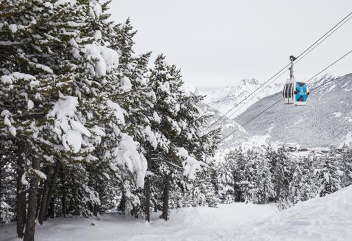 Imagen de paisaje de la estación de Grandvalira, Andorra