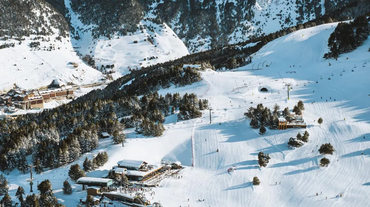 Esto es todo lo que te ofrece la estación de esquí de Andorra Grandvalira