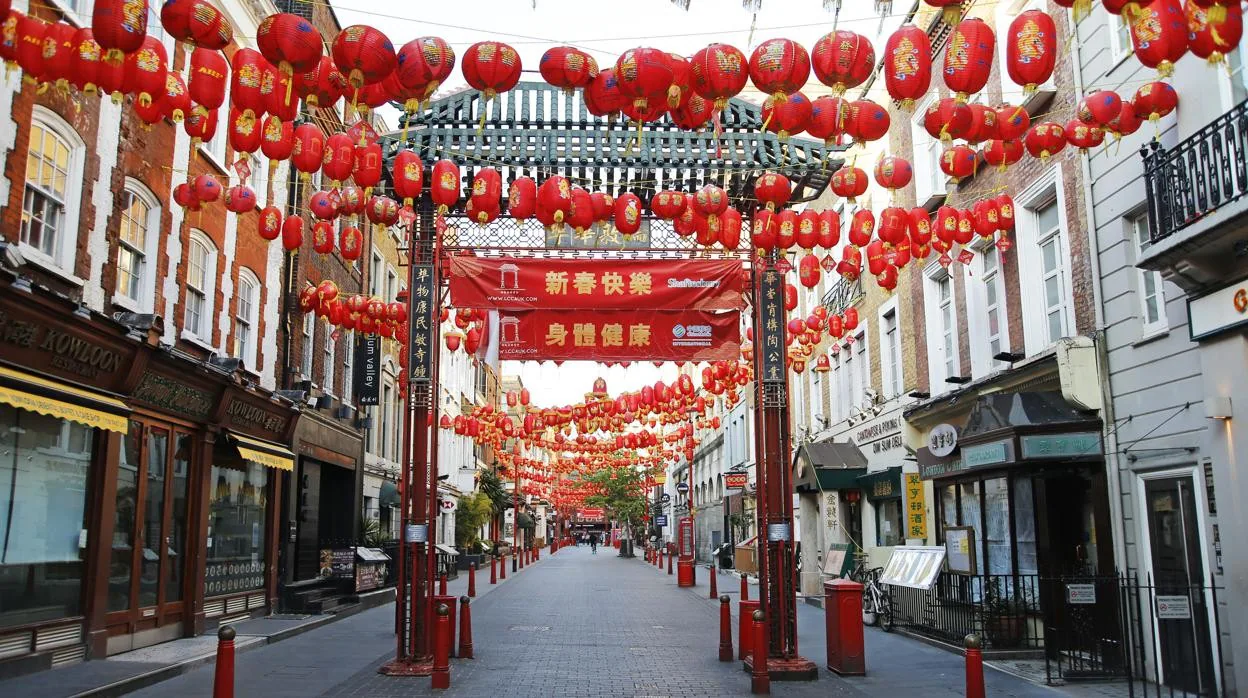 En la imagen una de las entradas al barrio chino de Londres