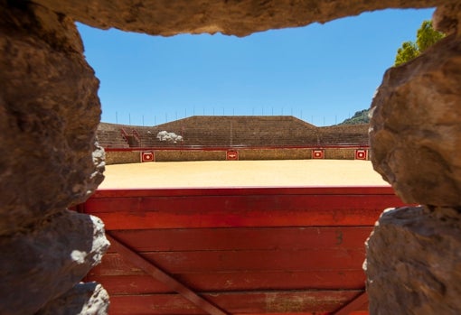 La peculiar plaza de toros es del siglo XVIII