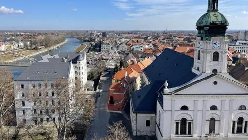 Vista de Győr desde la torre-mirador del Castillo Episcopal