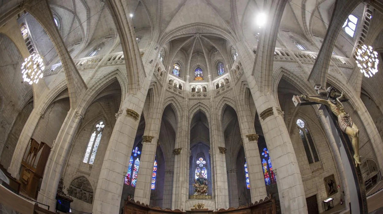 Interior de la catedral de Santa María de Vitoria-Gasteiz