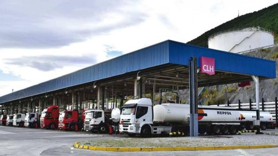 En qué se diferencia una gasolina «premium» de una «low cost»