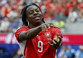 Manzambi y Vargas alumbran a Suiza