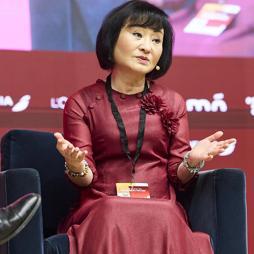 De la foto que odió Kim Phuc Phan Thi, la niña del napalm, al mensaje de sororidad de Ana Milán: así fue el congreso de liderazgo femenino más importante de Europa