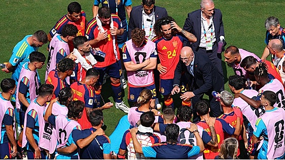 Un cambio de ciclo en La Roja nada traumático