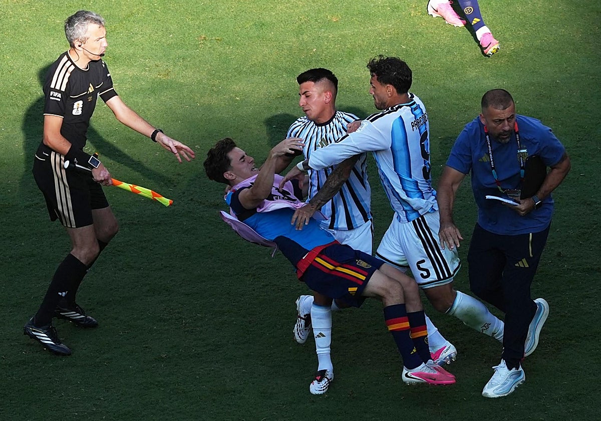 La FIFA abre una investigación contra Argentina por los incidentes de la final